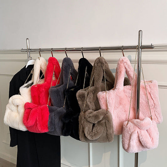 Cozy Meets Chic: Why the Women’s Fluffy Faux Fur Tote Bag is Your Ultimate Fall/Winter Must-Have