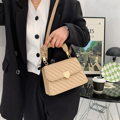Love Metal Chain Shoulder Bag|etherealforher.com/
