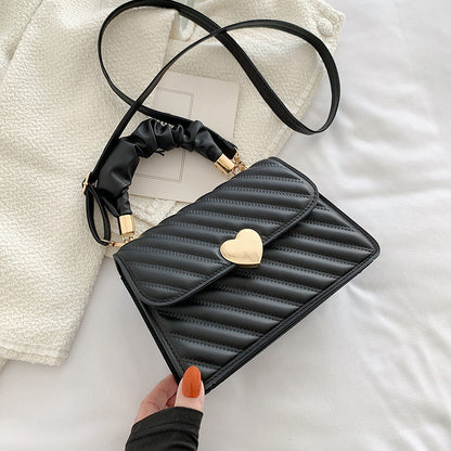Love Metal Chain Shoulder Bag|etherealforher.com/