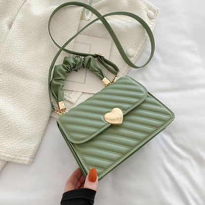 Love Metal Chain Shoulder Bag|etherealforher.com/